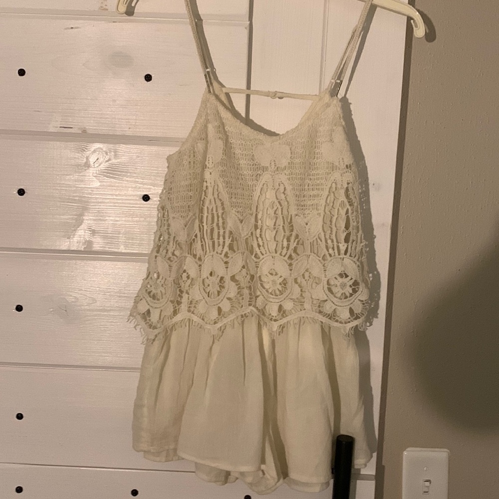 Romper American Eagle white cream color size xs ttp gently used
